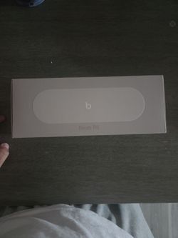 Beats×kim brand new sealed