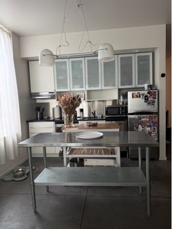 Table stainless steel