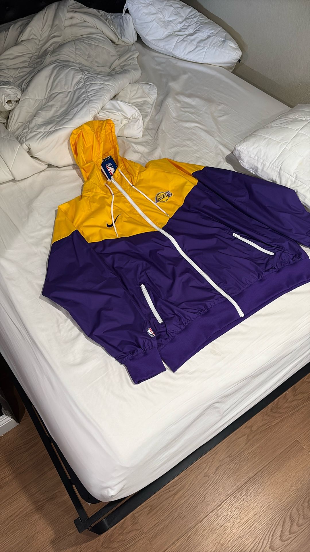 Lakers Nike 75th Anniversary Jacket XL