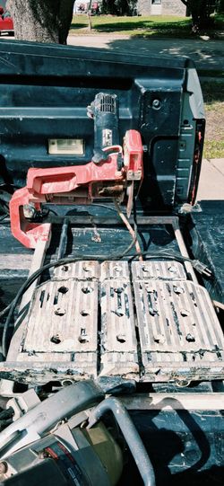 Husky tile saw