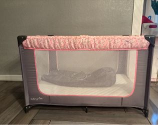 Cuna para niña