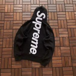 Supreme Hoodie 
