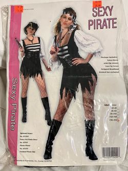 Sexy pirate adult Halloween costume