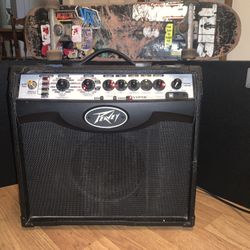 Peavey Vypyr VIP 1 Modeling 20W 1x8" Guitar/Bass/Acoustic Combo 