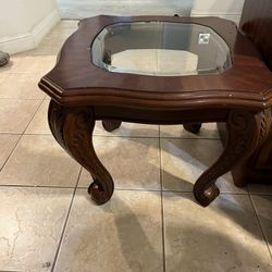 The End Table, Glass On Top. Long 28 Inch, Width 26 Inch, 21 Inch 