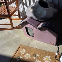 Heated Double Cat House