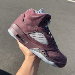 Jordan 5 Burgundy (Size 8.5)