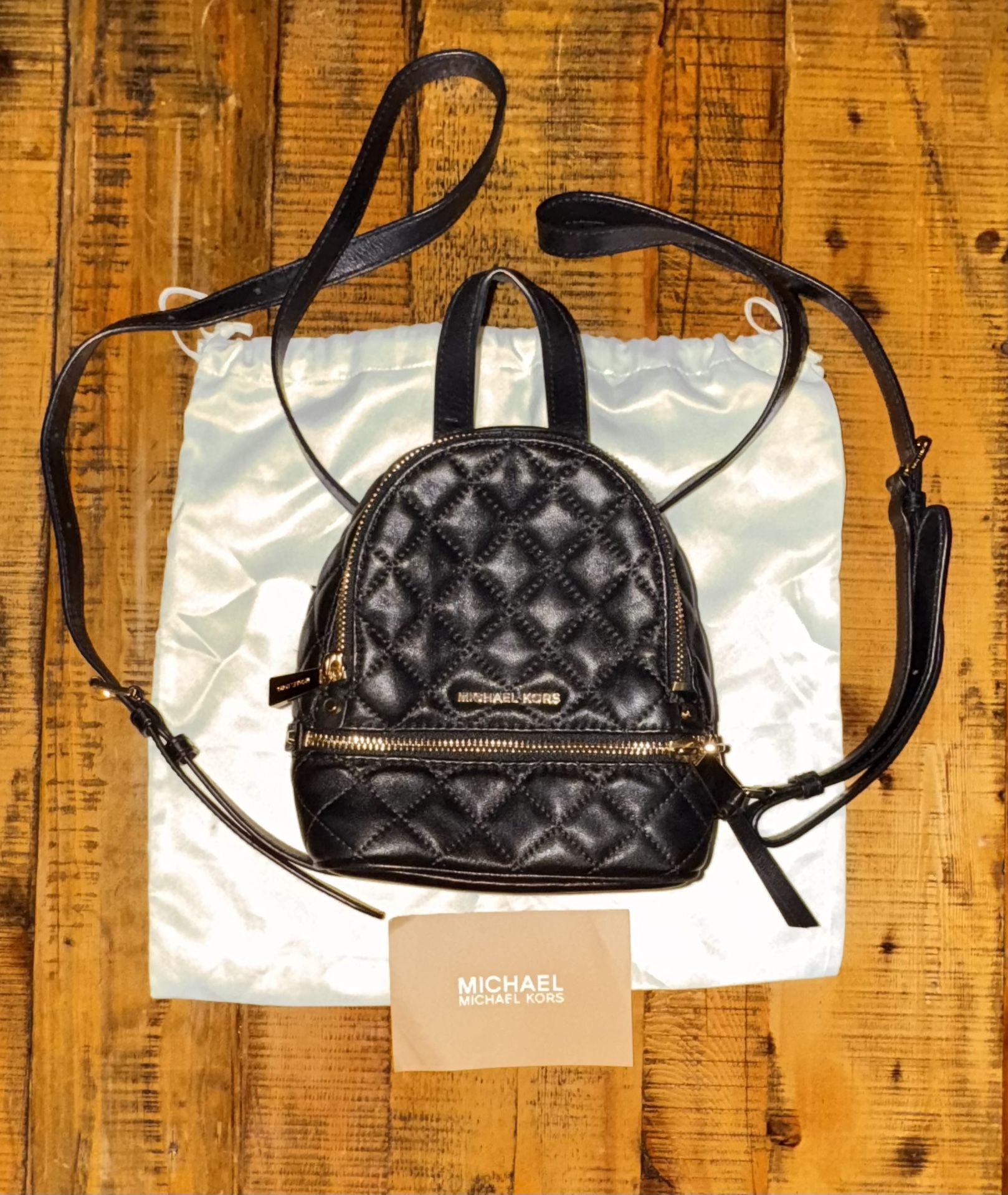 Micheal Kors Purse Black Leather Convertible Bag pack