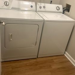Whirlpool Washer And Dryer Set