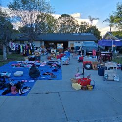 Yard sale 26648 lore heights hemet 92544