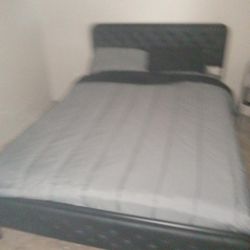 Queen Size Metal Frame