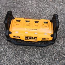 DeWalt DCB1800B Power Station 1800 Watts  Good Condition. For Pick Up Fremont Seattle. No Low Ball Offers Please. No Trades 