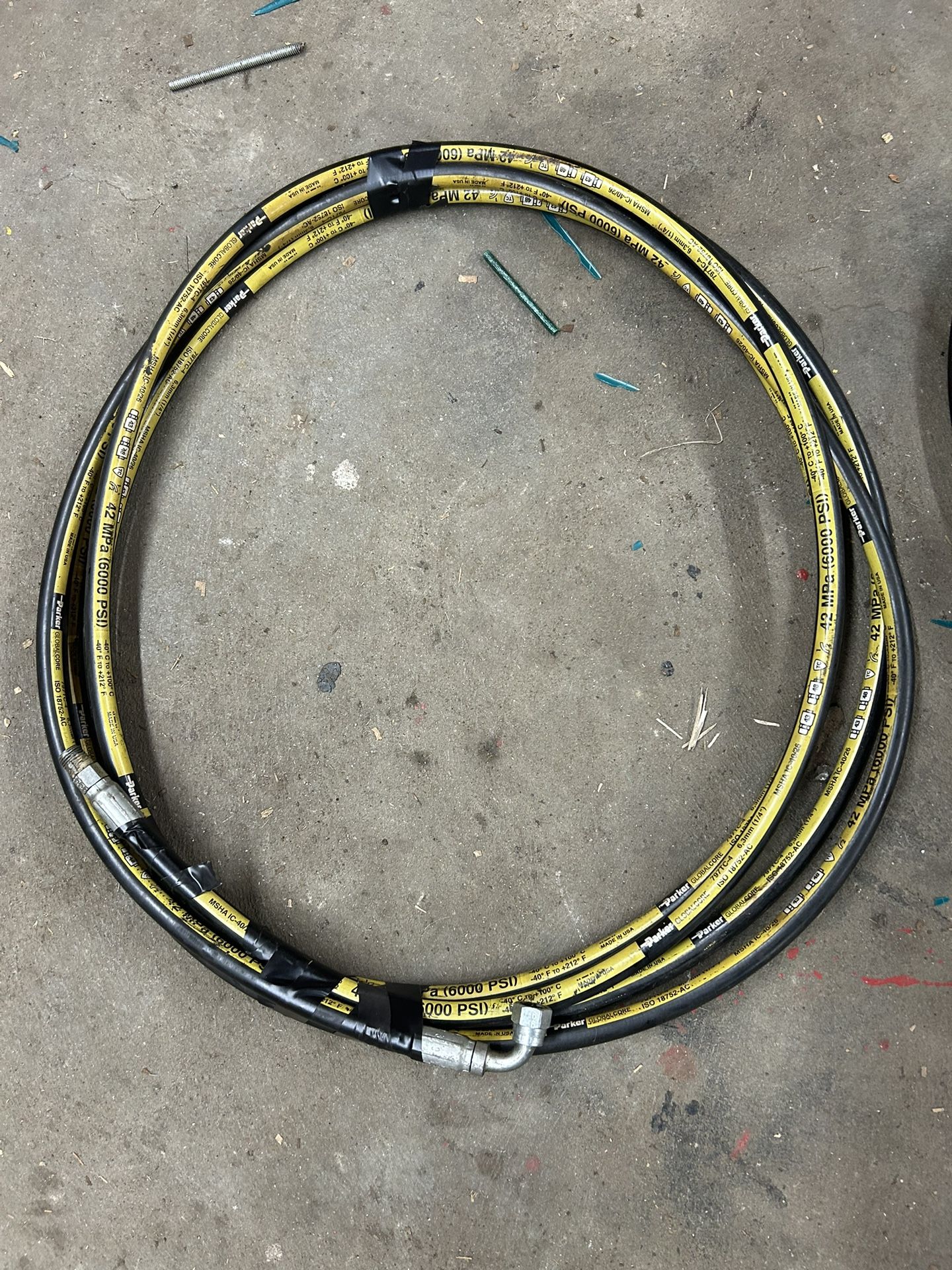 (2) 20ft Hydraulic Hoses 6000 Psi With Fitting