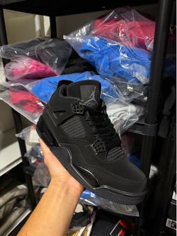 Black Cat 4s New In Box Sizes 9-10-11-11.5 🔥 $100