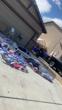 Free items 14263 purple canyon road adelanto