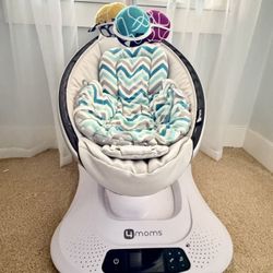 4 Moms Baby Bouncer