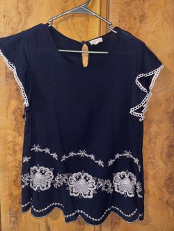Women’s shirt