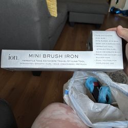 Mini Iron Brush