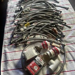 Fontaneria,, 50  mangueras para faucet,stainles Still , y 2 válvulas de admisión de aire nunca se husaron