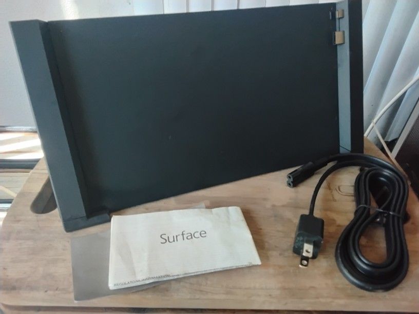 Docking Station - Microsoft Surface