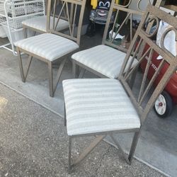 4 dining chair, good condition