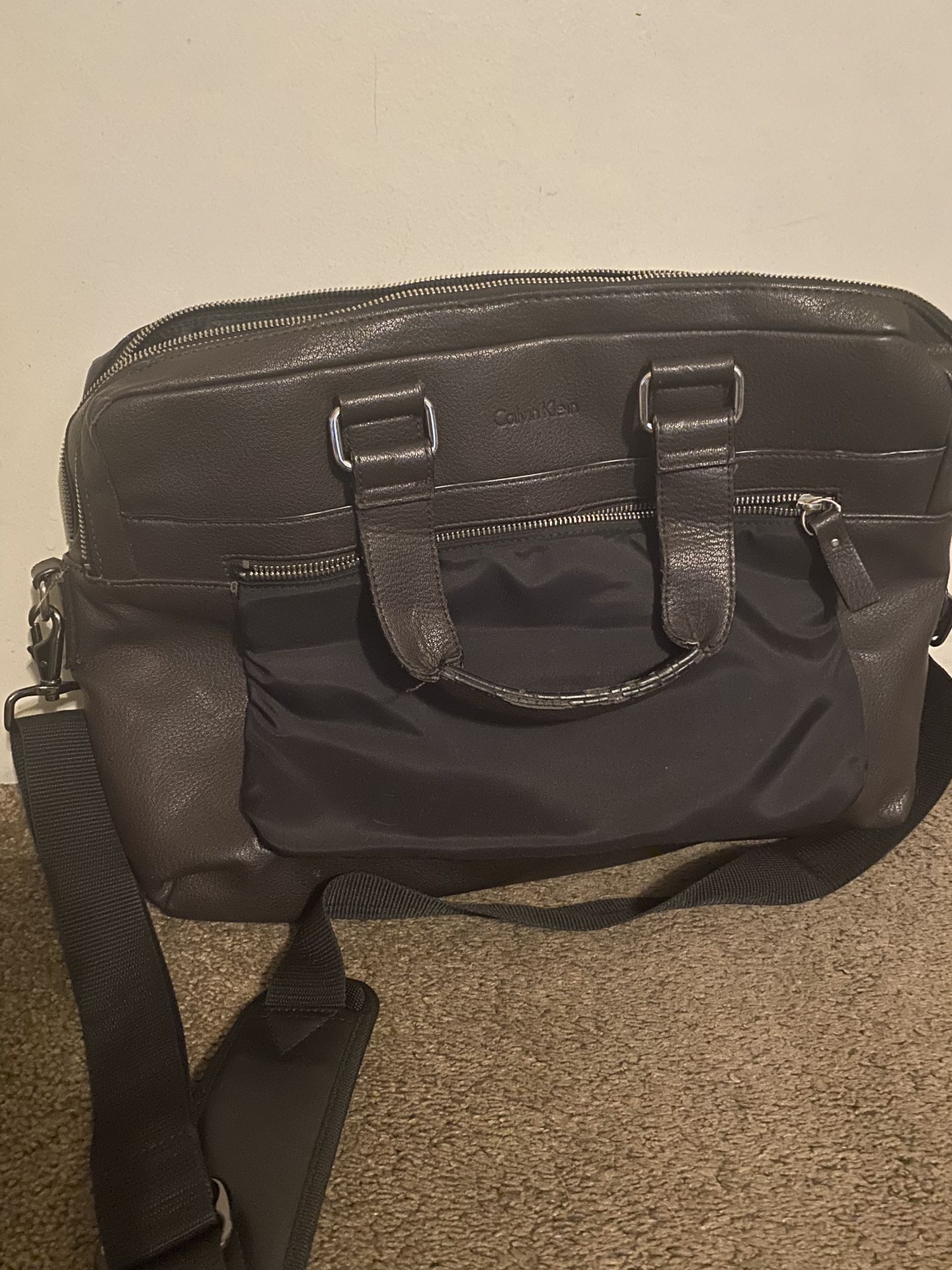 Calvin Klein Laptop Messenger Bag