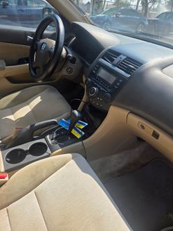 Honda accord 2005