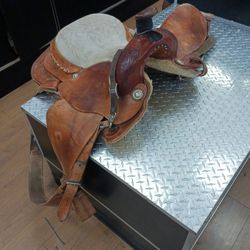 Texas Saddlery Saddle