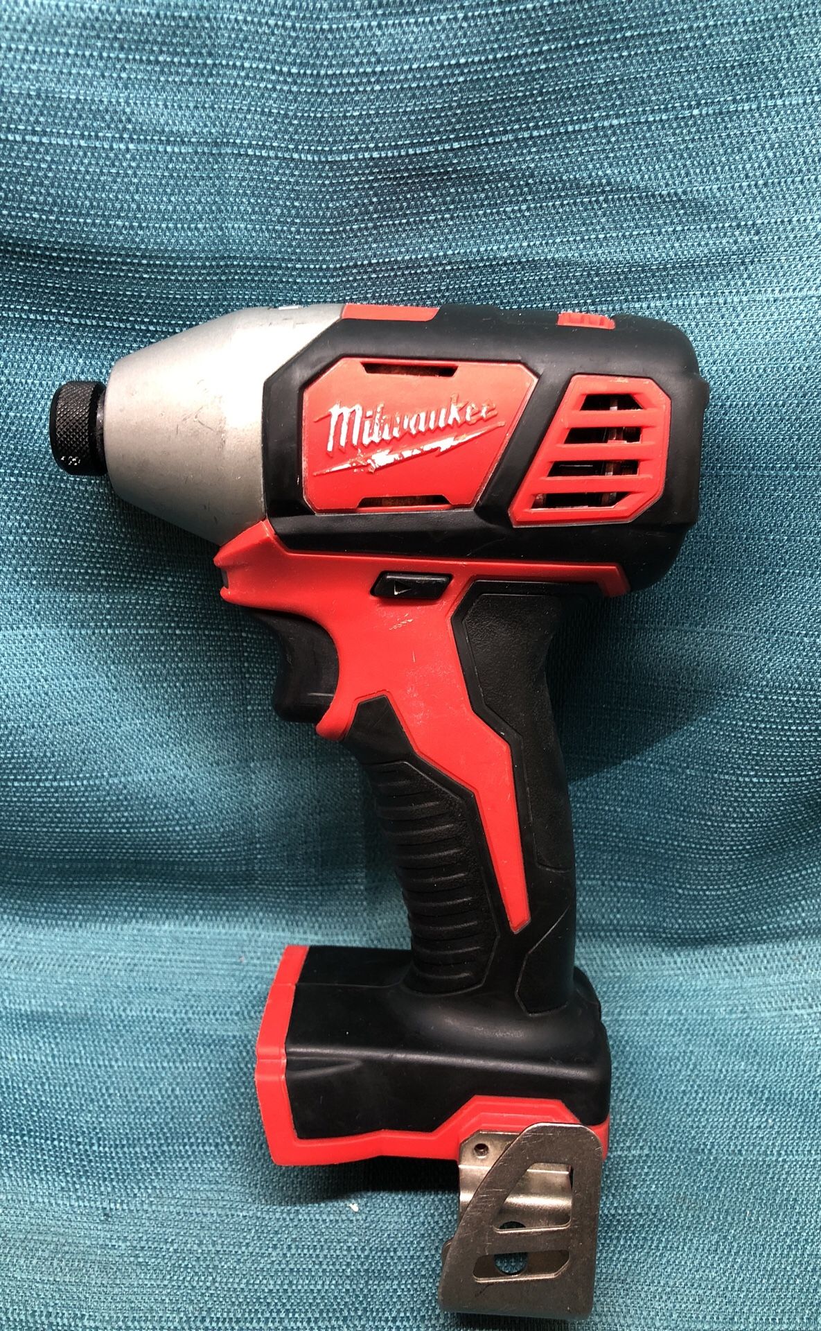 Milwaukee Hex impact driver 2656-20 1/4" M18 18V Lithium-ion used tool only! No battery or charger include