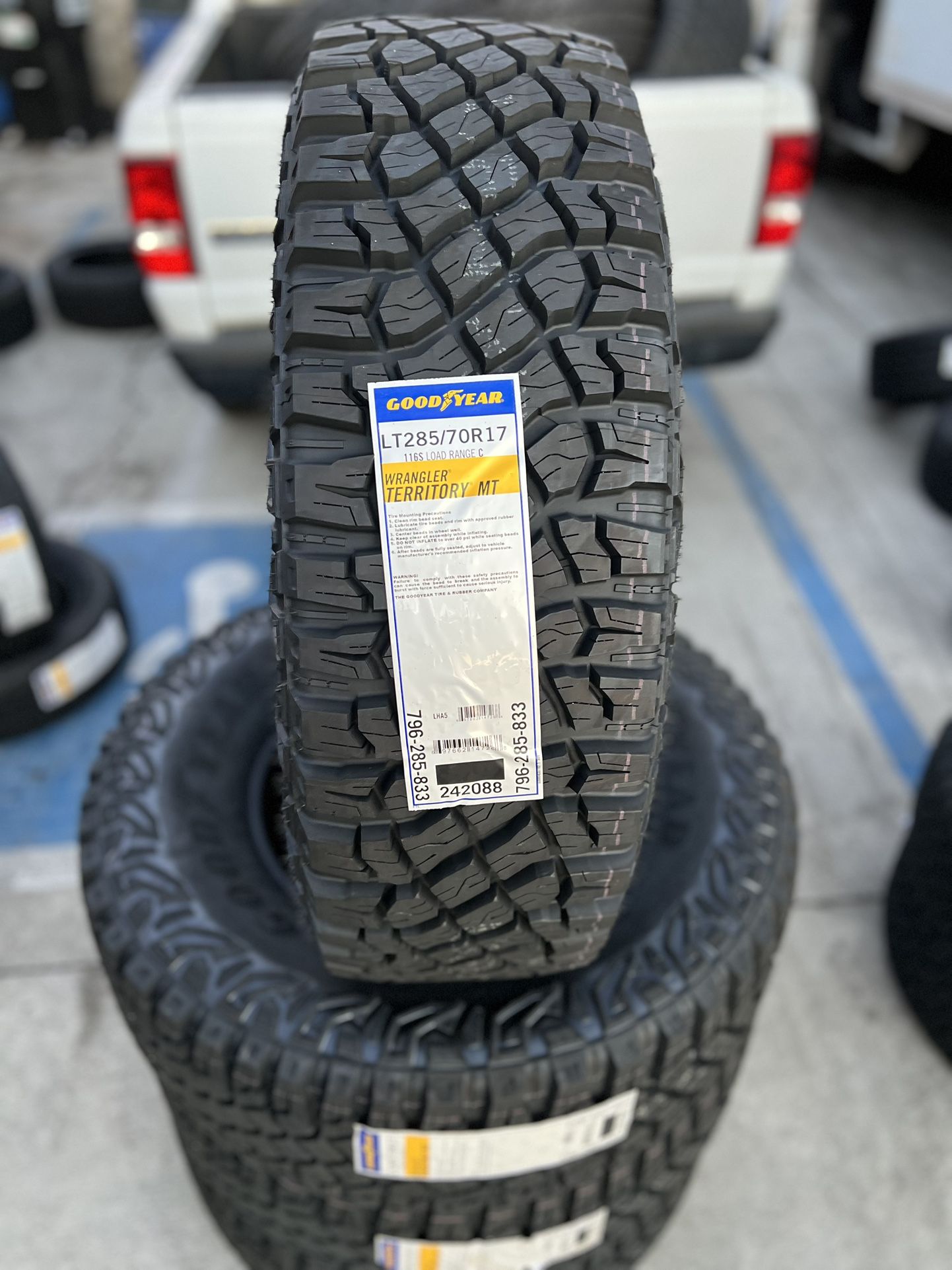 285/70/17 Goodyear Wrangler Territory 
