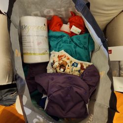 Cloth Diapering Lot In Excellent Condition