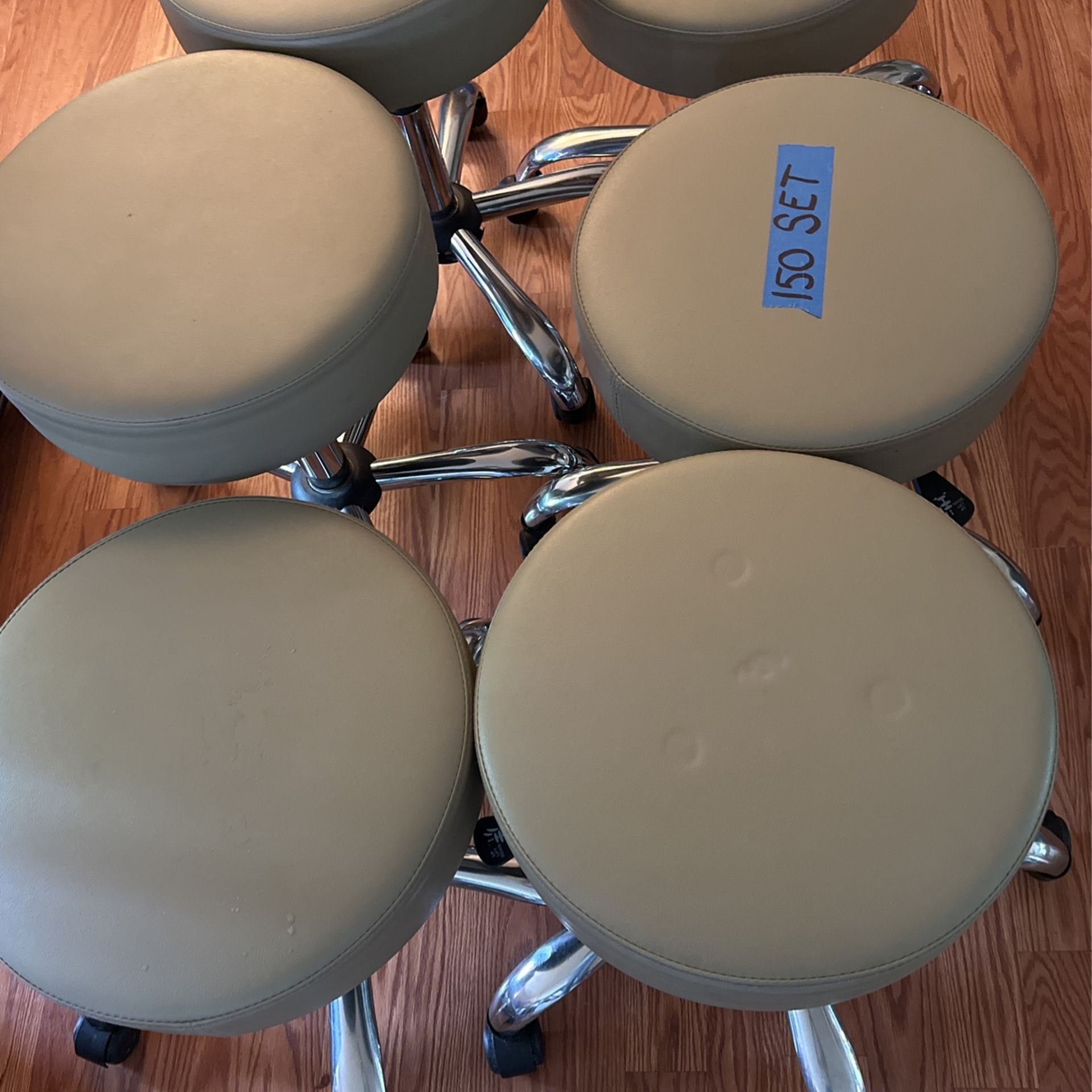 Stool With Wheels!