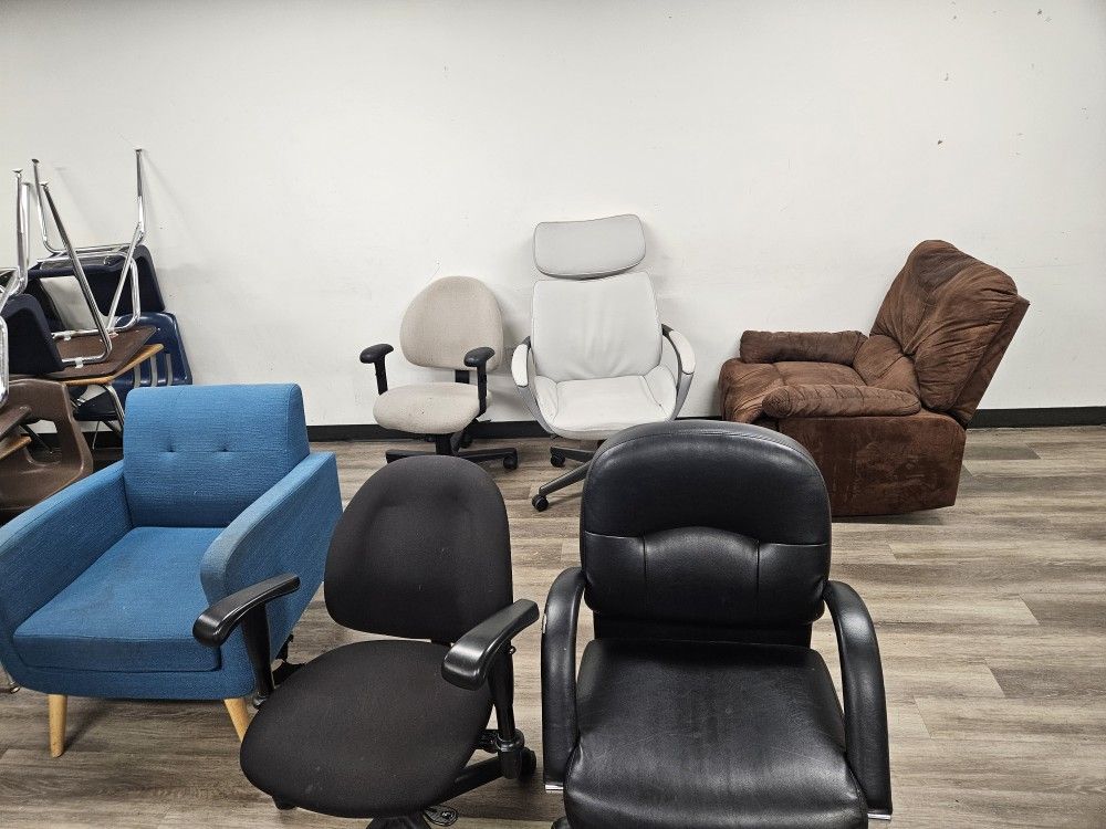 Free Desk/office Chairs!!!