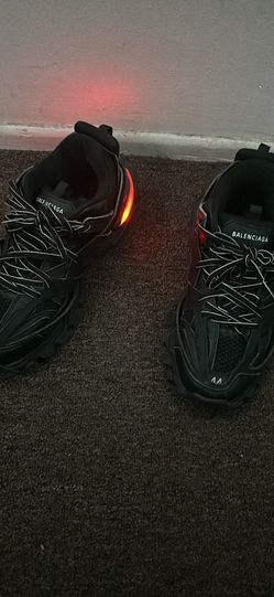Balenci tracks LEDs