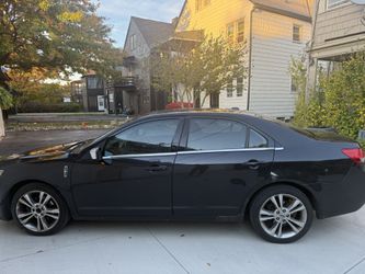 2011 Lincoln MKZ