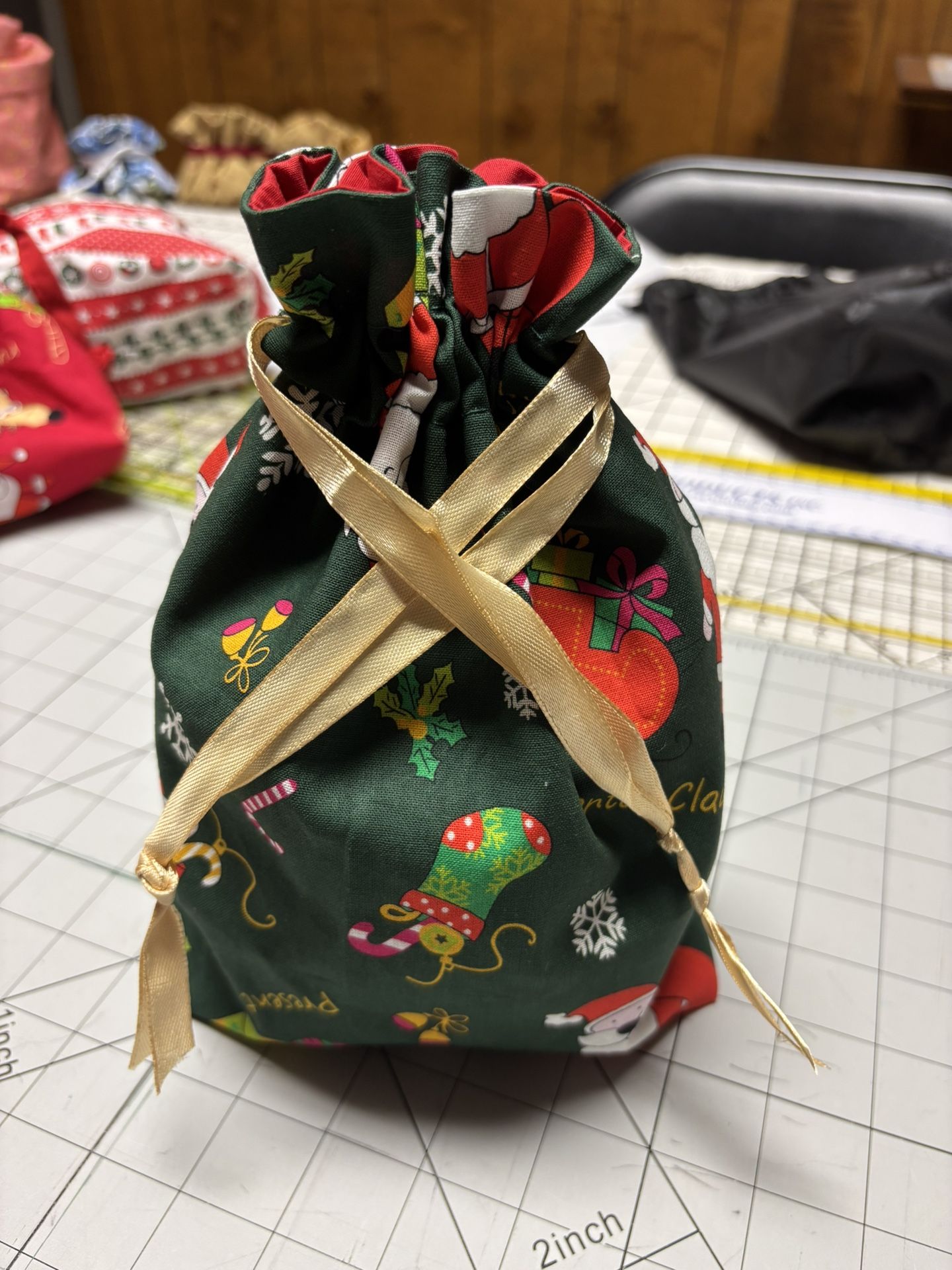 Christmas Drawstring Gift Bag - Fully Lined 