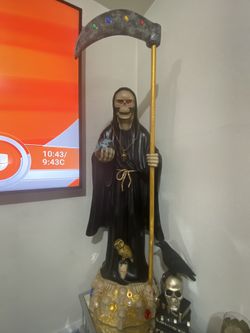 Santa Muerte 4 feet tall
