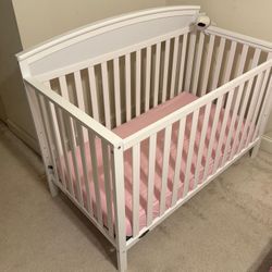 Graco Benton Convertible Crib + Mattress