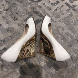 Gorgeous Patent Leather Wedges Size 7 Or 7.5