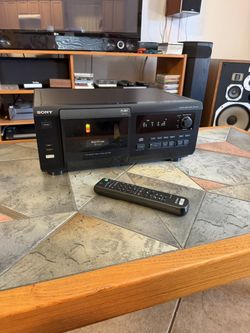 Sony CDP-CX55 MegaStorage 50+1 CD Player – Excellent Condition!