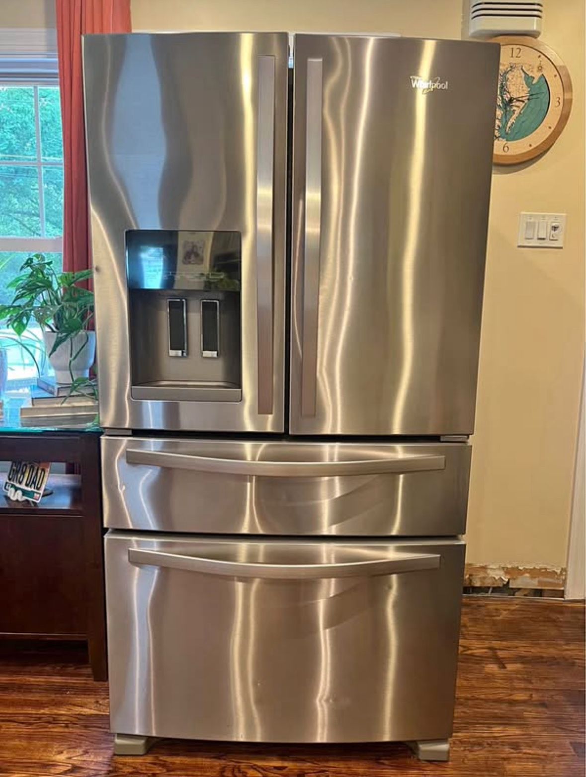 Whirlpool 4dr French door 25cf Refrigerator