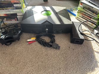 Original Xbox With A Bunch Of Xbox 360 Games