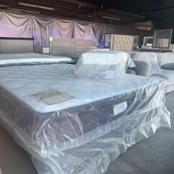 (NUEVOS) 😴 Colchones Enganche Desde $1 LIQUIDACIÓN OUTLET KINGS QUEENS FULLS TWINS En Plastico!!😴