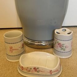 Ceramic Bathroom Set