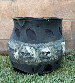 Halloween, Witches Cauldron with fogging device