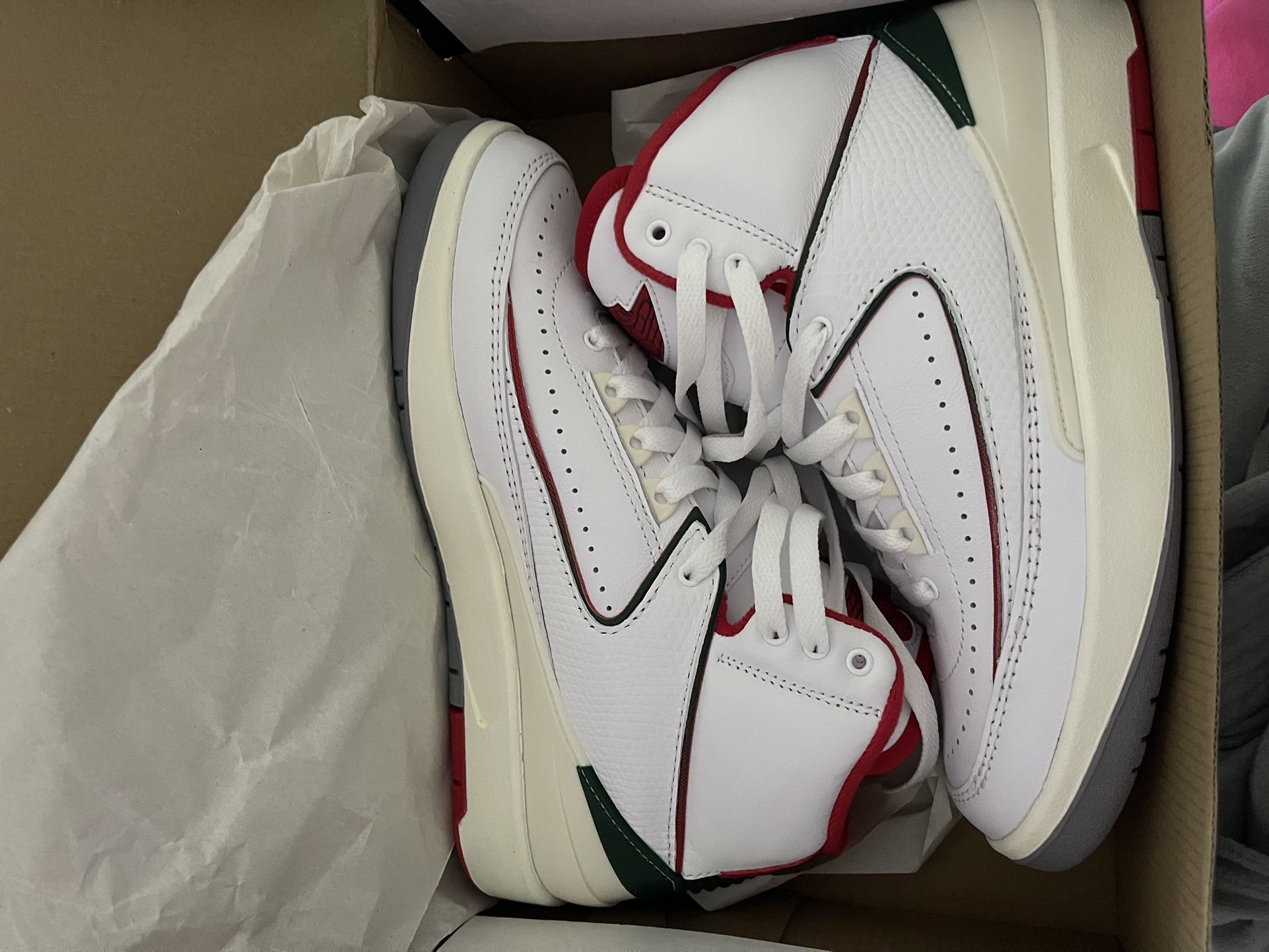 Jordan Retro 2s