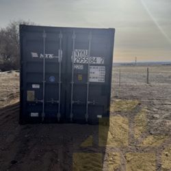 Shipping Containers - 20ft & 40ft Units Available 