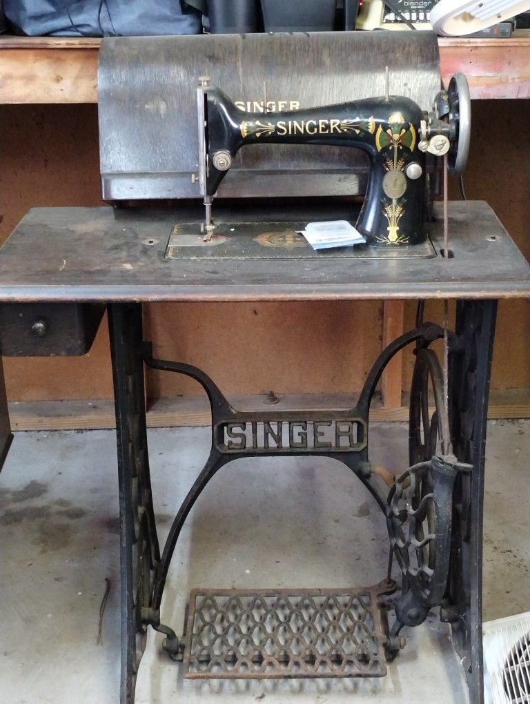 Singer sewing machine