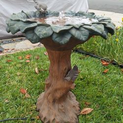 Classic Fairy Style Birdbath/Fountain