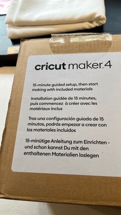 Cricut maker 4 with carrier bag